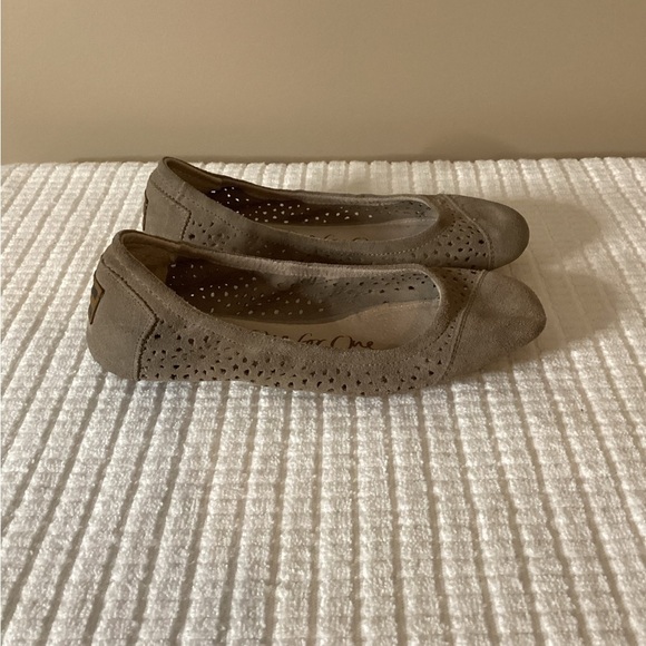 Toms Women’s Ballet Flats - Picture 5 of 10